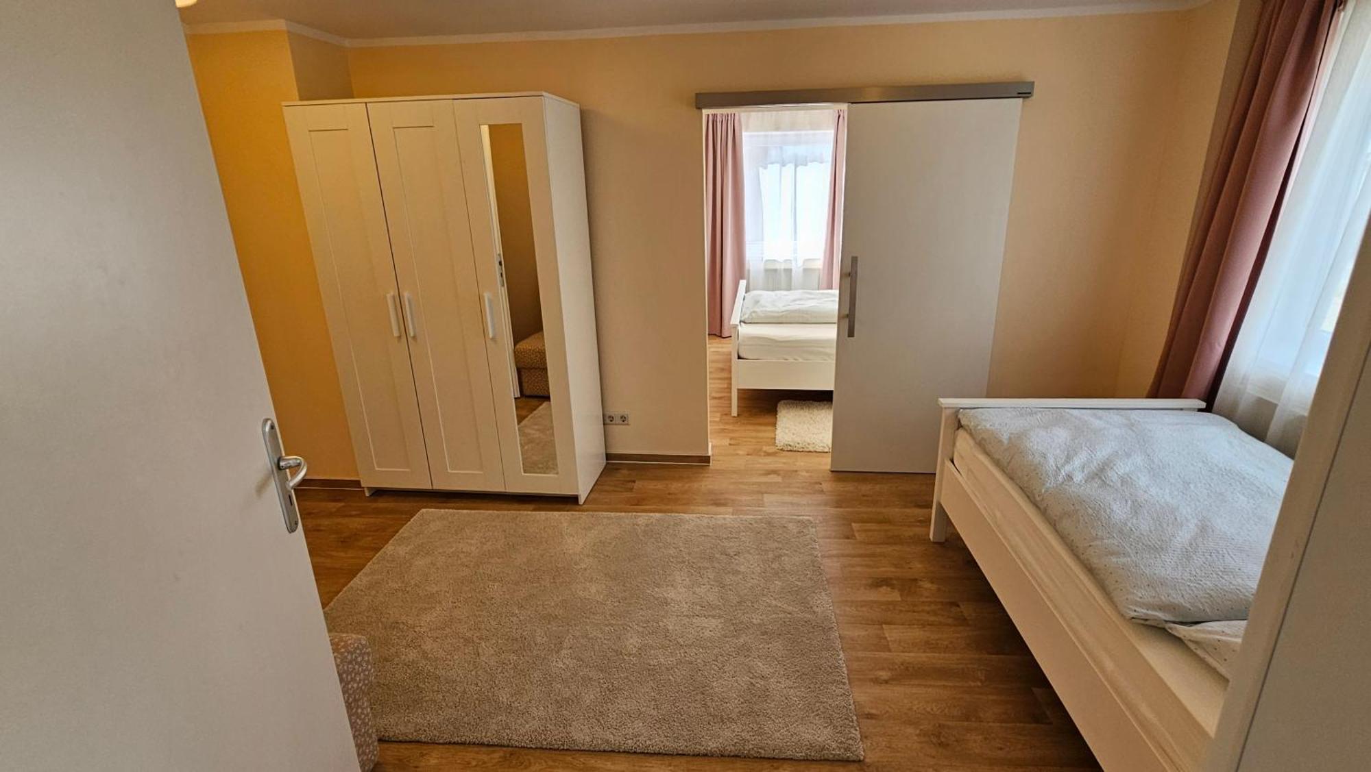 Sehr Schoenes Und Grosses Haus In Dresden - Partys Und Andere Feierlichkeiten Sind Wegen Eventueller Laermbelaestigung Nicht Gestattet 외부 사진